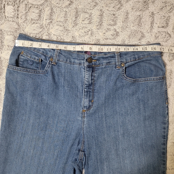 Gloria Vanderbilt Amanda Blue Jeans, Excellent Condition, Women's Size 14 Short - Picture 9 of 9